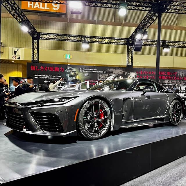 トヨタのGAZOO Racingのフラッグシップモデルとして25年12月に発表された「GR GT」は650馬力以上のV8ハイブリッド搭載で「公道を走るレーシングカー」がコンセプト