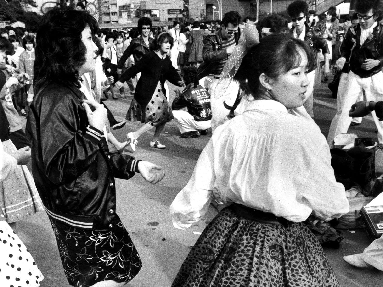 活動歴および当時の関連ビジュアル記録